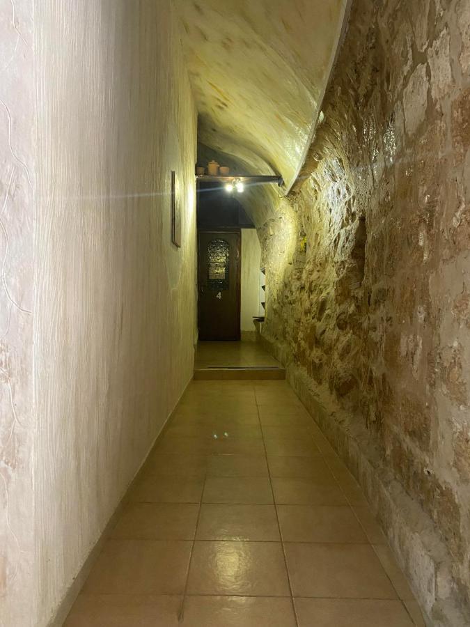 Antique Nazareth